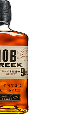 Knob creek 9 year straight bourbon whiskey bottle